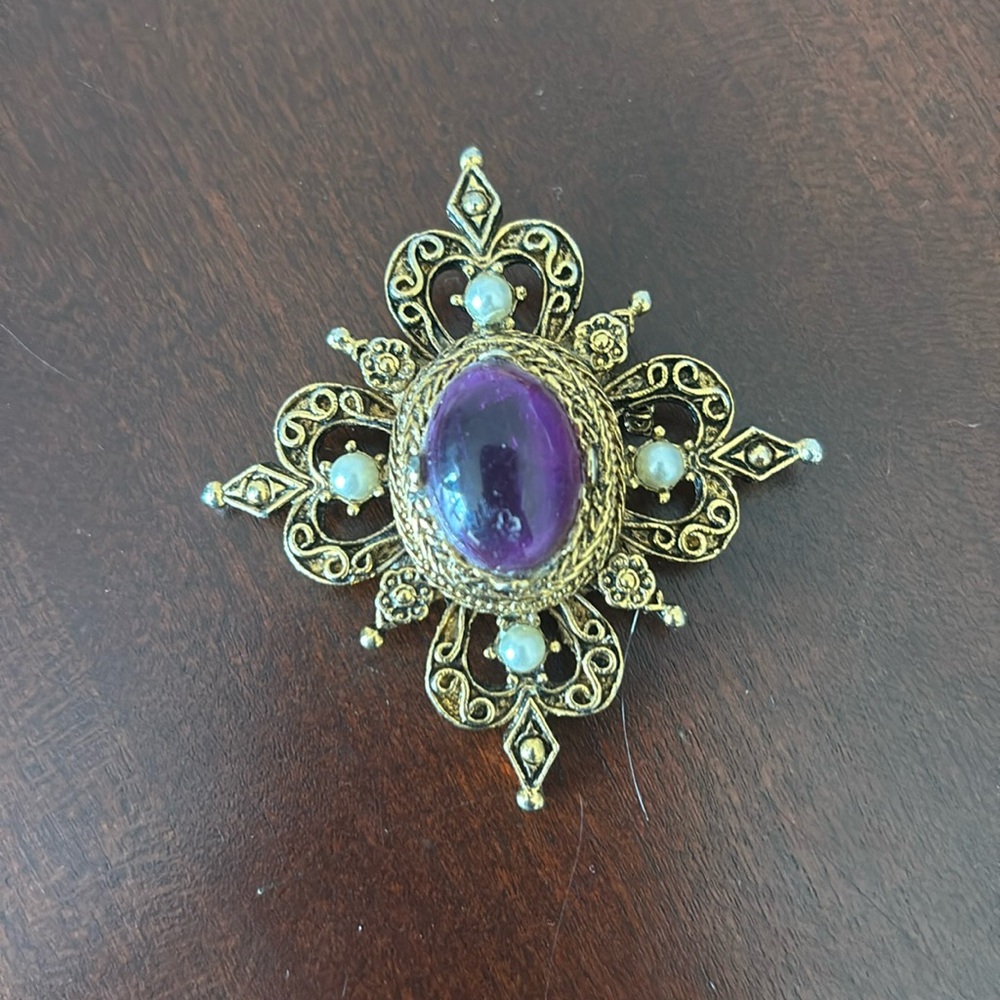 Vintage purple and gold pearl brooch pin